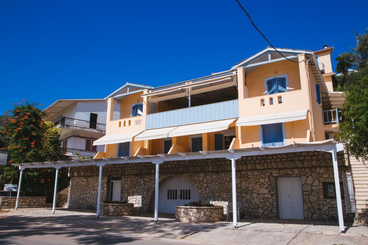 Ionio Hotel Nikiana Exterior photo