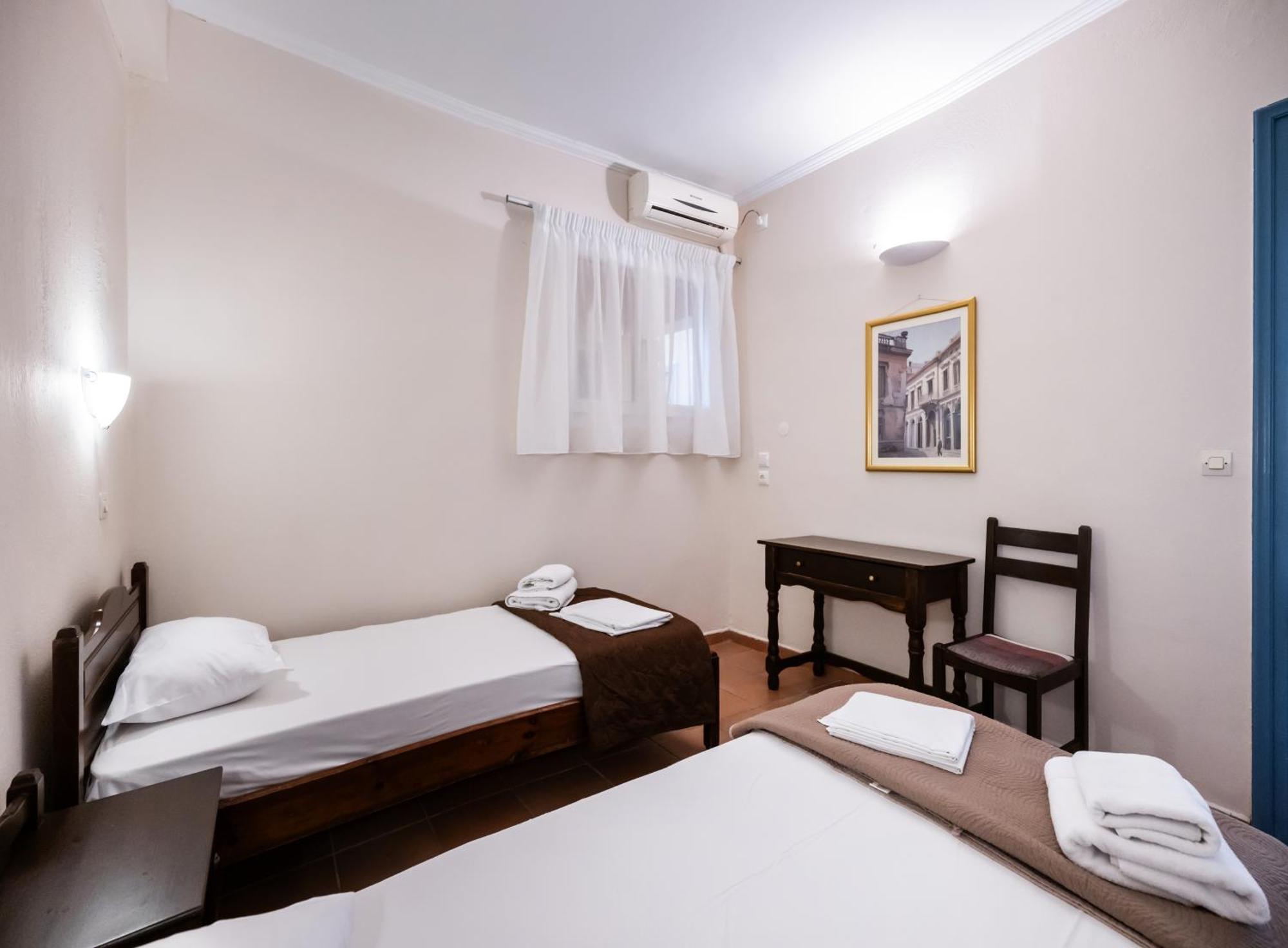 Ionio Hotel Nikiana Exterior photo