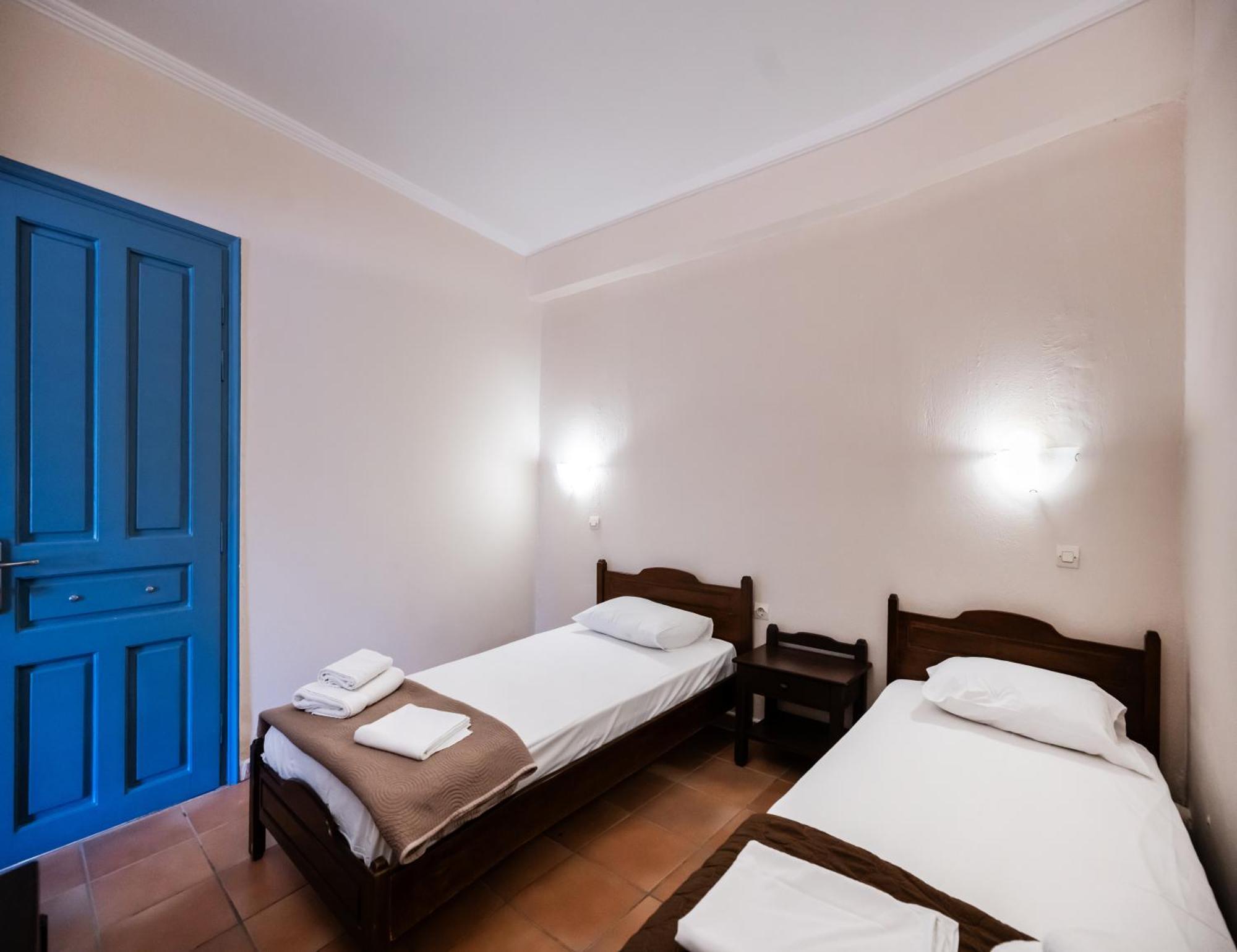 Ionio Hotel Nikiana Exterior photo