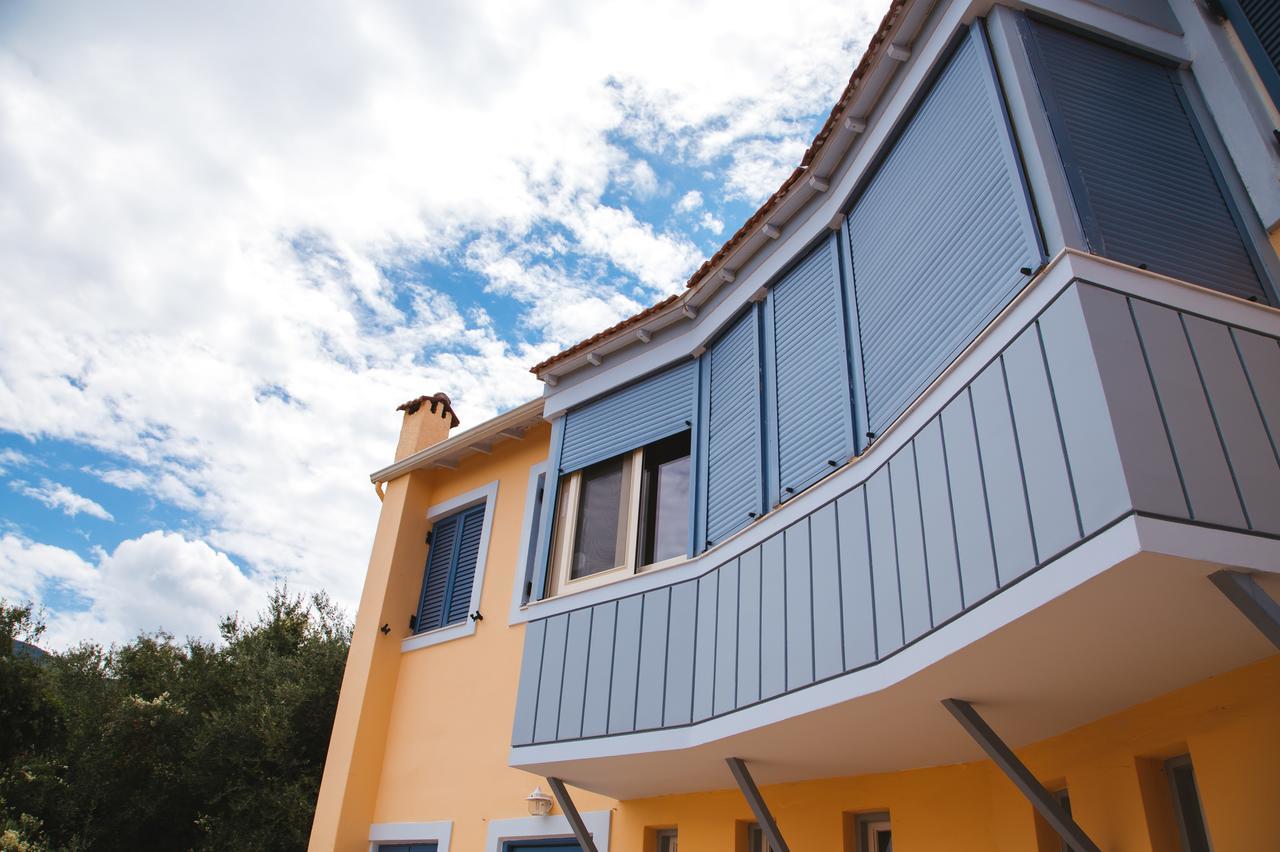 Ionio Hotel Nikiana Exterior photo